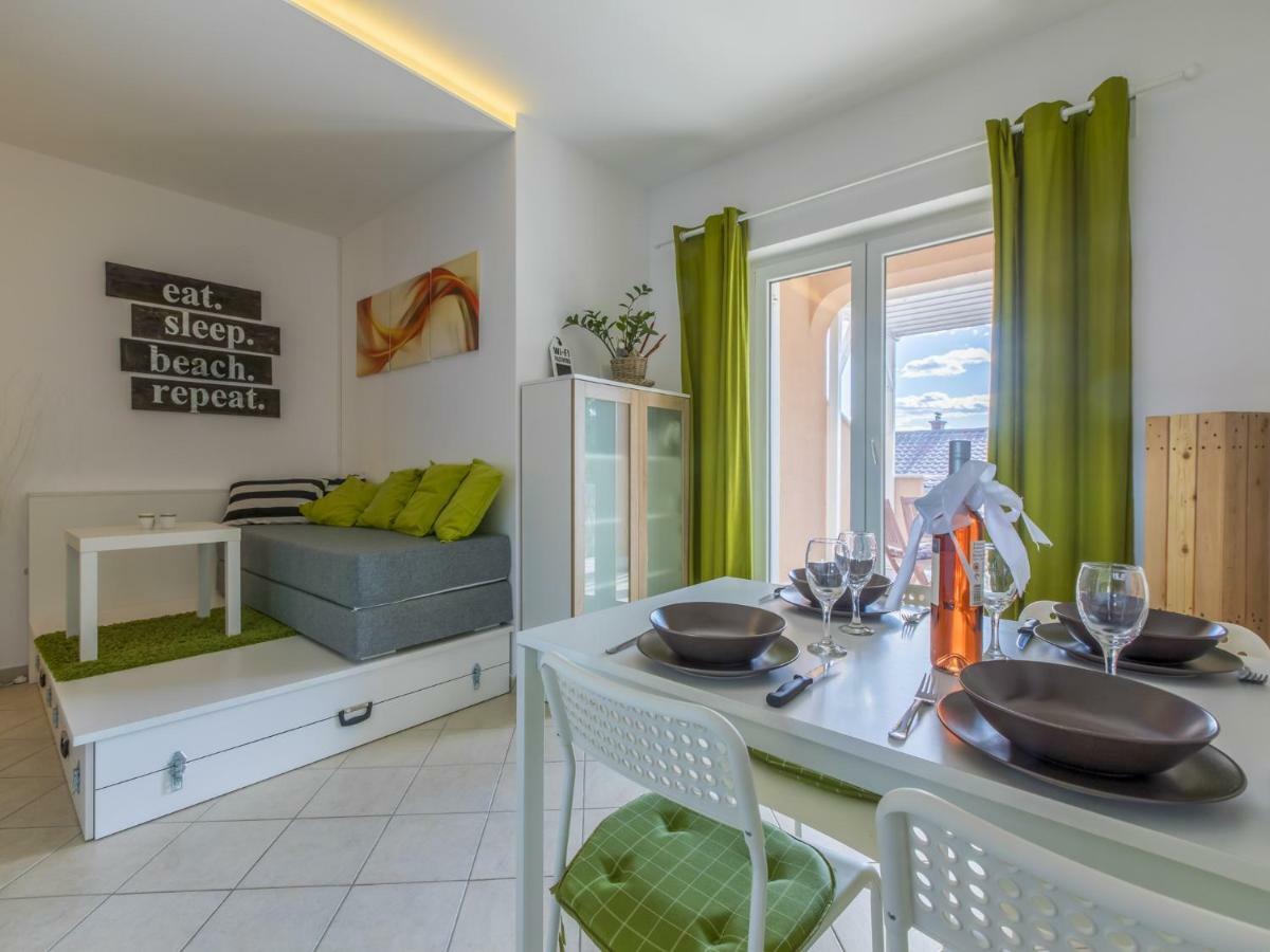 Apartment Color Green Dramalj Szoba fotó